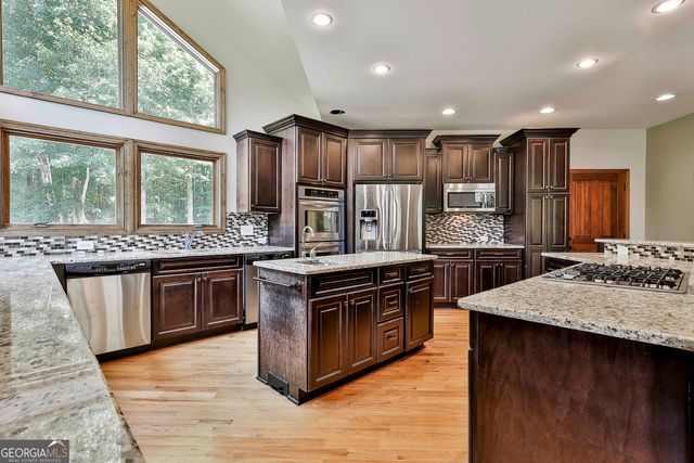 175 Farm Lane, Fayetteville, GA 30214