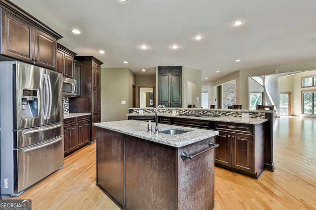 175 Farm Lane, Fayetteville, GA 30214