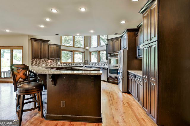 175 Farm Lane, Fayetteville, GA 30214