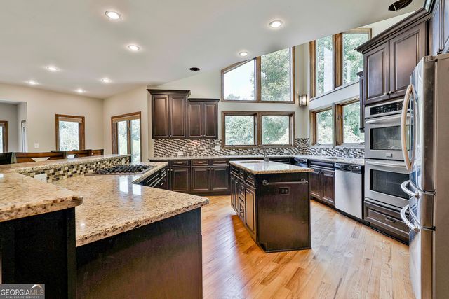 175 Farm Lane, Fayetteville, GA 30214