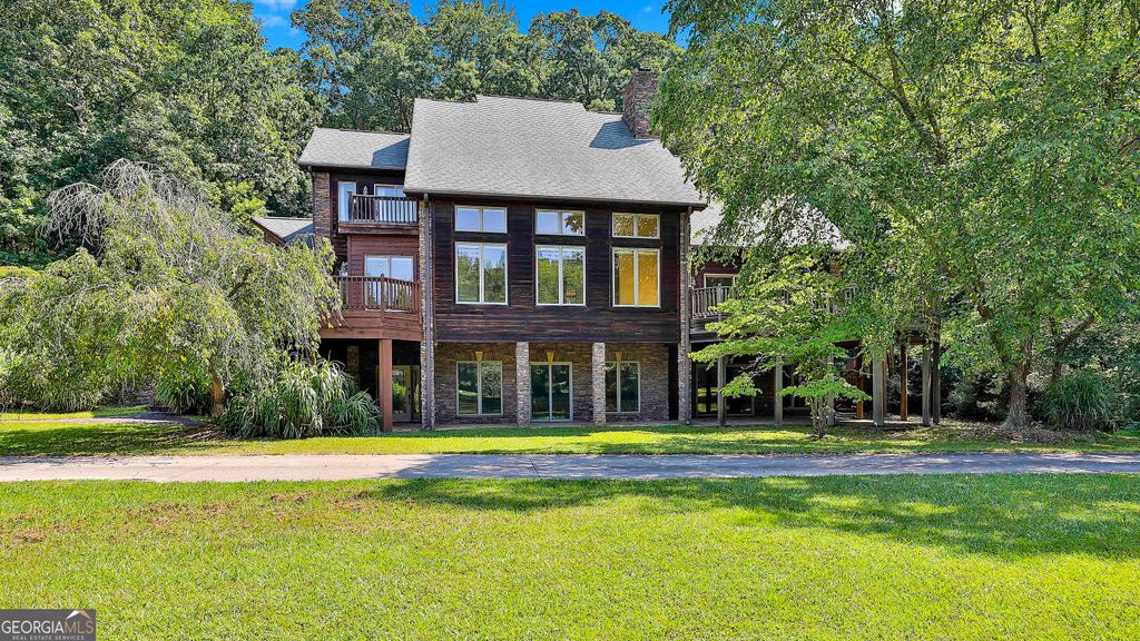 175 Farm Lane, Fayetteville, GA 30214