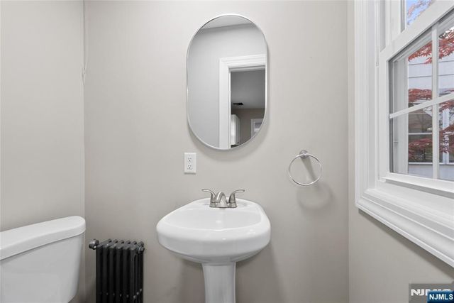 433 Mount Pleasant Avenue, West Orange, NJ 07052