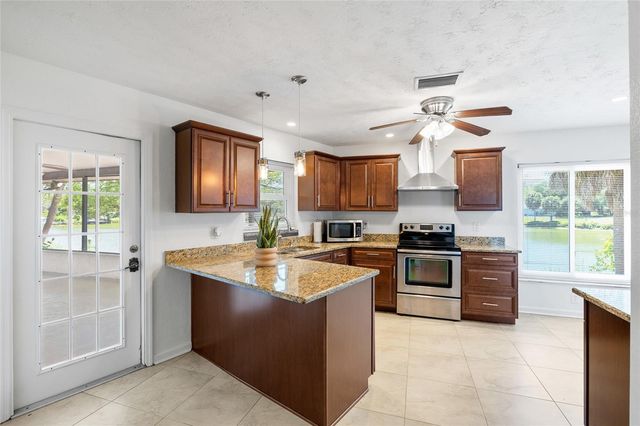 7415 LAKE FOREST CIRCLE, Port Richey, FL 34668