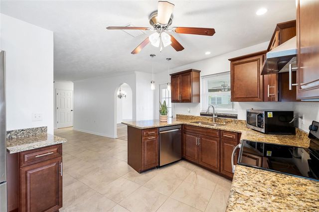 7415 LAKE FOREST CIRCLE, Port Richey, FL 34668
