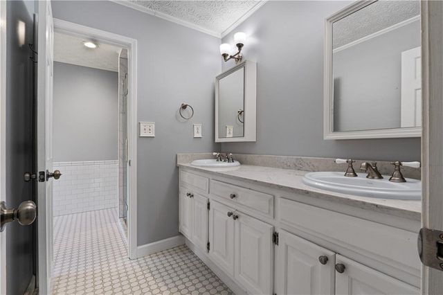 1105 Wedgewood Drive, Fayetteville, GA 30214