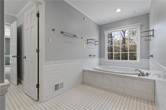 1105 Wedgewood Drive, Fayetteville, GA 30214