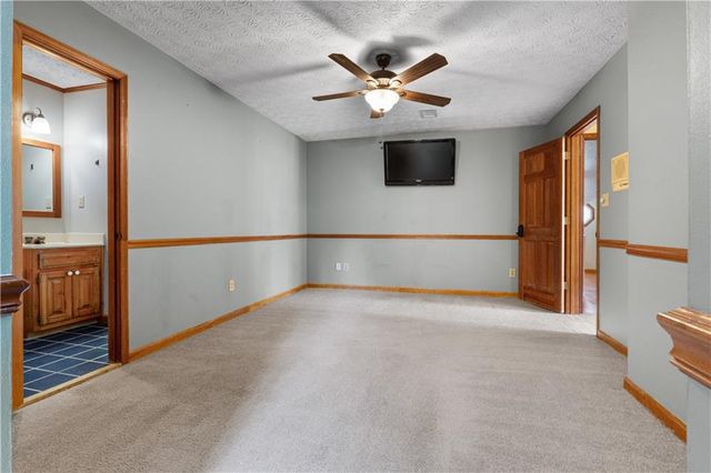 1105 Wedgewood Drive, Fayetteville, GA 30214