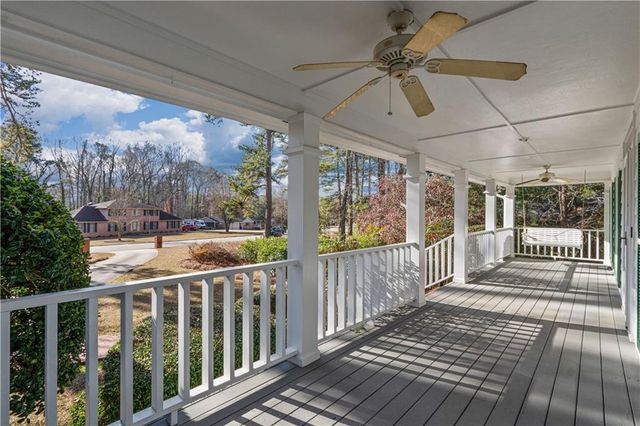 1105 Wedgewood Drive, Fayetteville, GA 30214