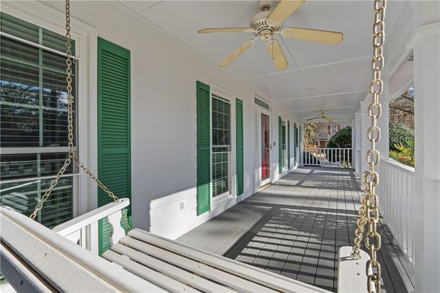 1105 Wedgewood Drive, Fayetteville, GA 30214