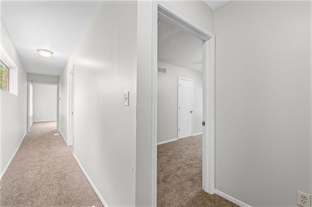 11400 E 11TH Street S, Independence, MO 64054