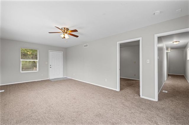 11400 E 11TH Street S, Independence, MO 64054