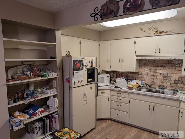 2206 Meadow Street, Idaho Falls, ID 83401