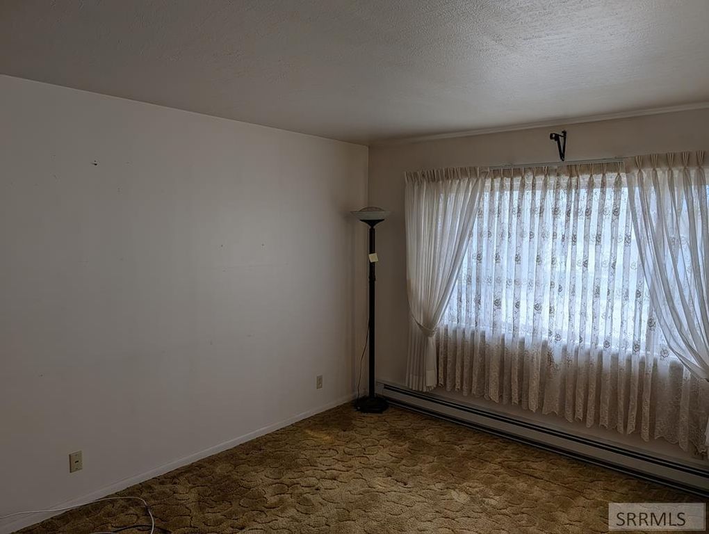 Image 9 of property listing at 2206 Meadow Street, Idaho Falls, ID 83401