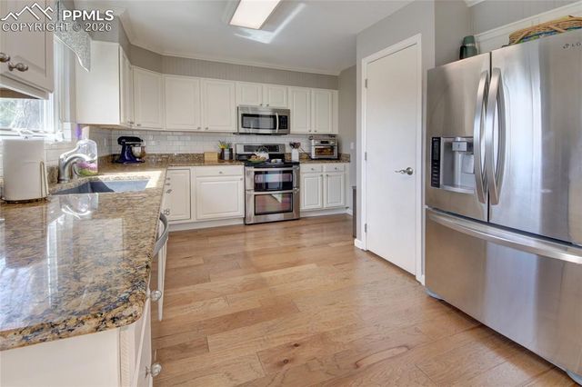 17220 Mountain Lake Drive, Monument, CO 80132