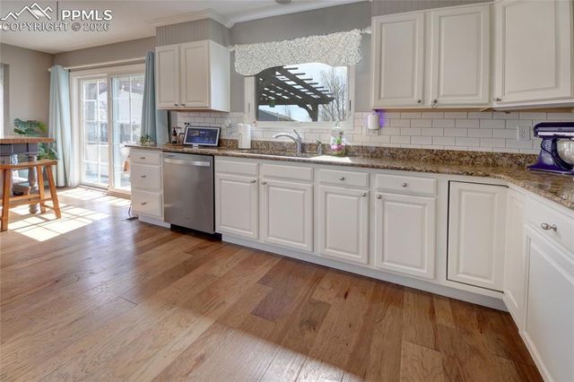 17220 Mountain Lake Drive, Monument, CO 80132