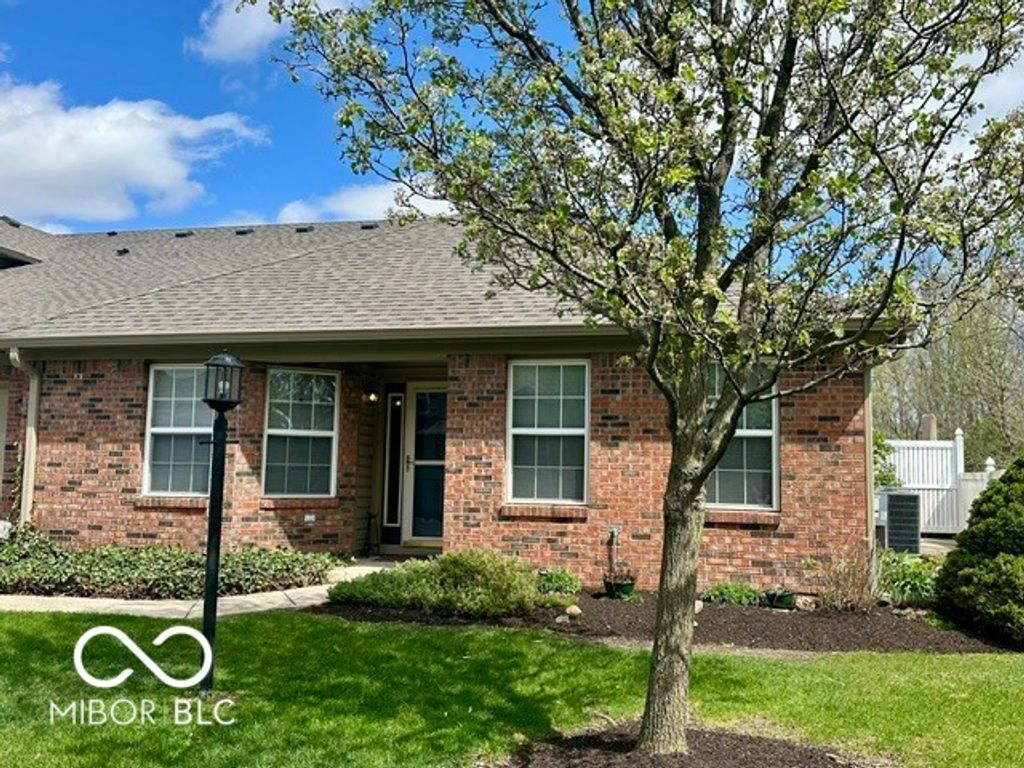 5429 Carriage Corner Lane, Indianapolis, IN 46237