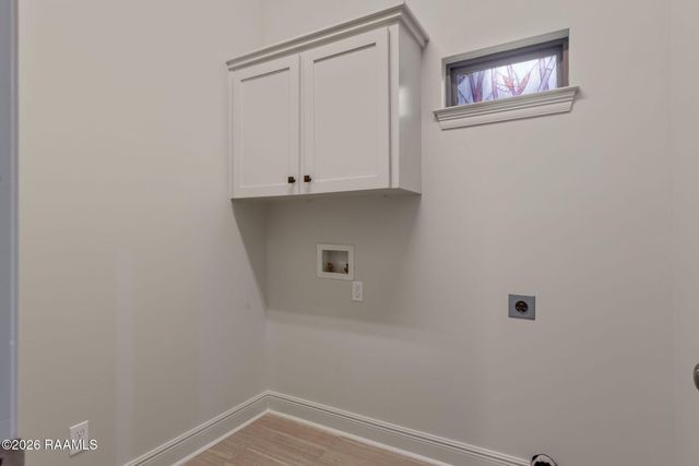 203 Cane Creek Drive, Broussard, LA 70518