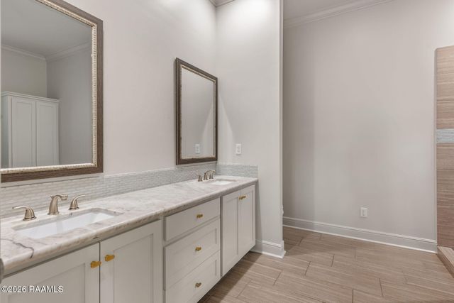 203 Cane Creek Drive, Broussard, LA 70518