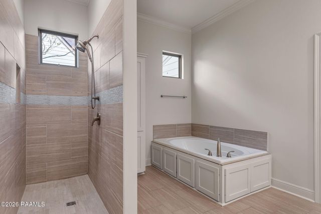 203 Cane Creek Drive, Broussard, LA 70518