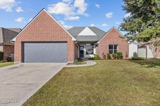 203 Cane Creek Drive, Broussard, LA 70518