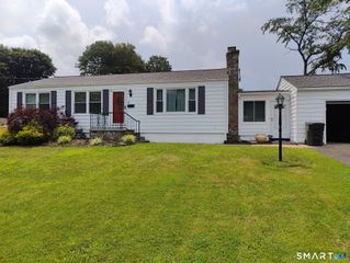 4 Ascolese Road, Trumbull, CT 06611