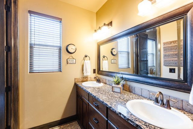 2056 S GREAT BASIN DR, Washington, UT 84780