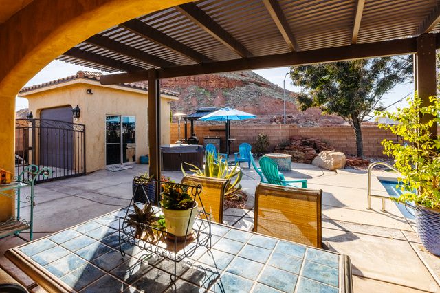 2056 S GREAT BASIN DR, Washington, UT 84780