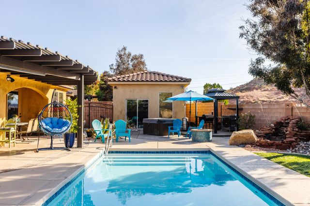 2056 S GREAT BASIN DR, Washington, UT 84780