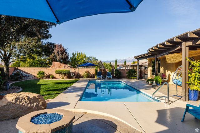 2056 S GREAT BASIN DR, Washington, UT 84780