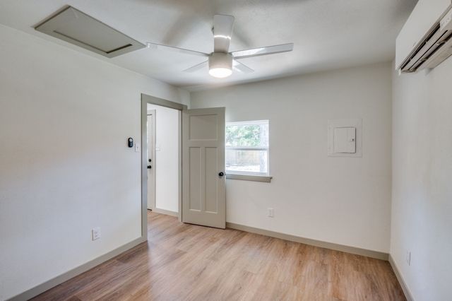 2433 Southwood Drive, Dallas, TX 75233