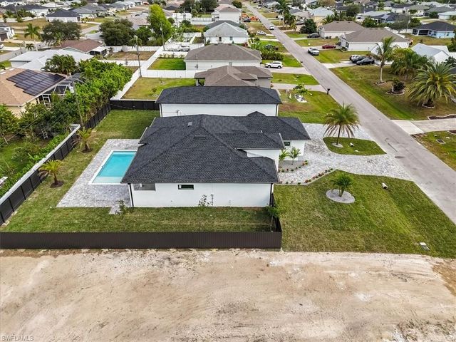 607 NW 7th ST, Cape Coral, FL 33993