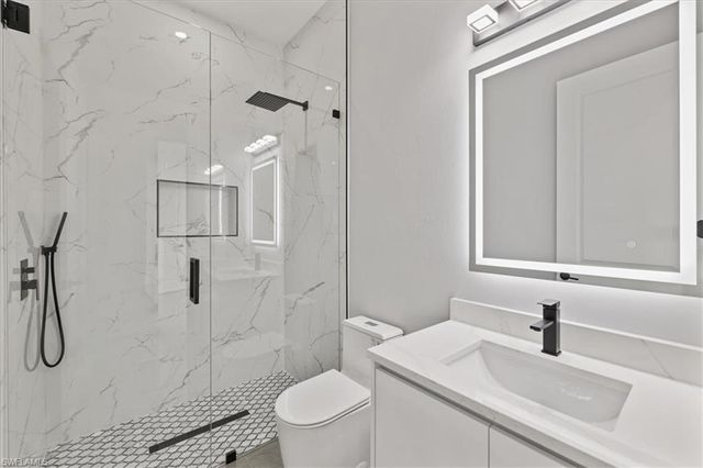 607 NW 7th ST, Cape Coral, FL 33993