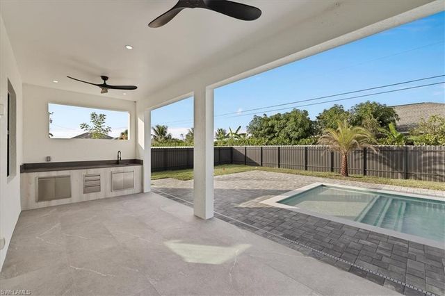 607 NW 7th ST, Cape Coral, FL 33993