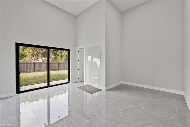 607 NW 7th ST, Cape Coral, FL 33993