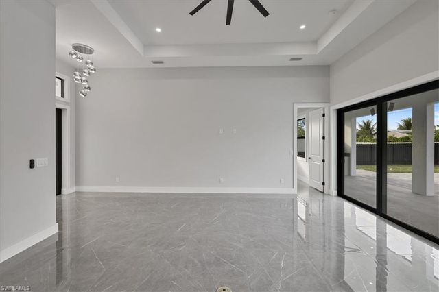 607 NW 7th ST, Cape Coral, FL 33993