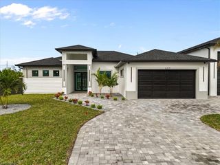 607 NW 7th ST, Cape Coral, FL 33993