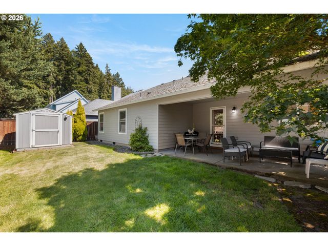 5867 Se SNOWBERRY Ct, Hillsboro, OR 97123