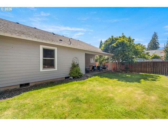 5867 Se SNOWBERRY Ct, Hillsboro, OR 97123
