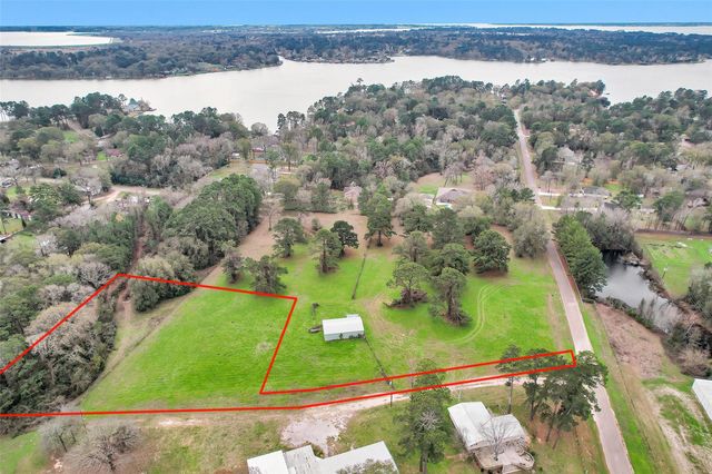 Lot 3 Paradise Point, Willis, TX 77318