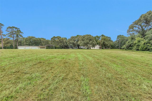 Lot 3 Paradise Point, Willis, TX 77318