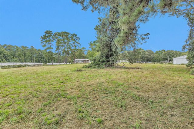 Lot 3 Paradise Point, Willis, TX 77318