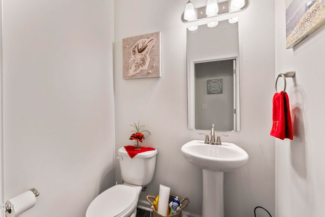 4711 Broad Falls Lane, Knightdale, NC 27545