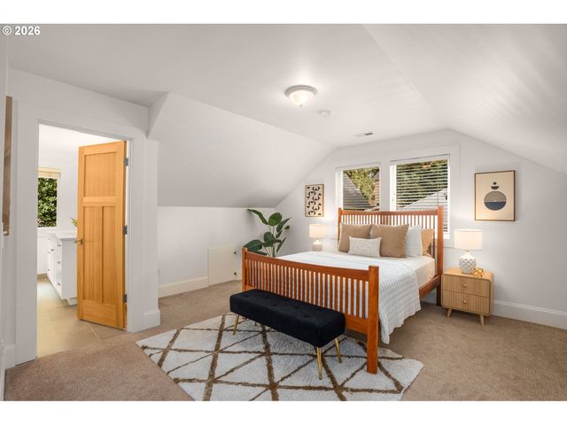 430 9TH St, Lake Oswego, OR 97034