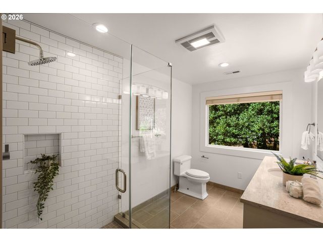430 9TH St, Lake Oswego, OR 97034