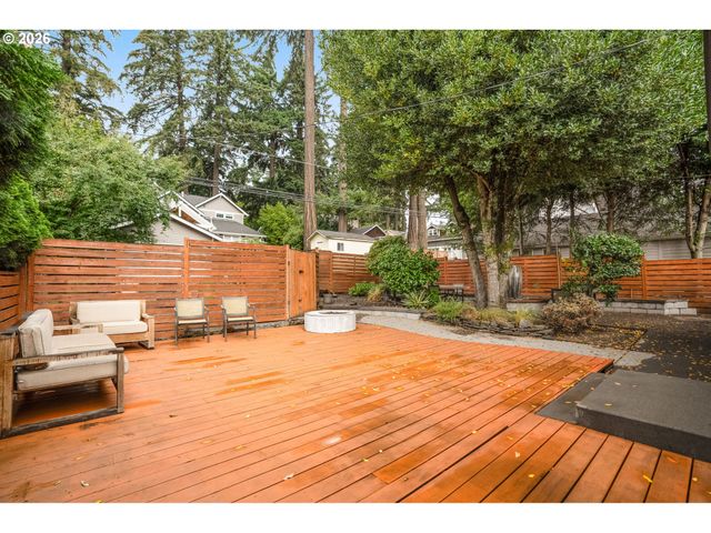 430 9TH St, Lake Oswego, OR 97034