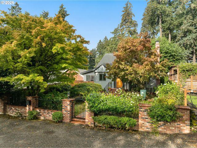 430 9TH St, Lake Oswego, OR 97034