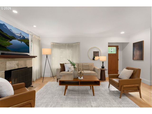 430 9TH St, Lake Oswego, OR 97034
