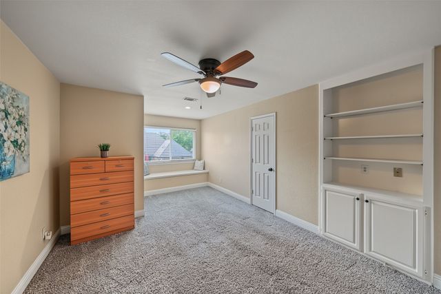1800 Trail Lake Drive, Euless, TX 76039