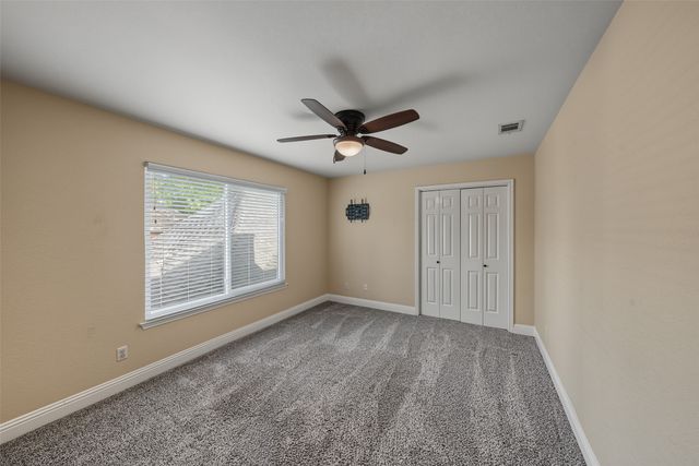 1800 Trail Lake Drive, Euless, TX 76039