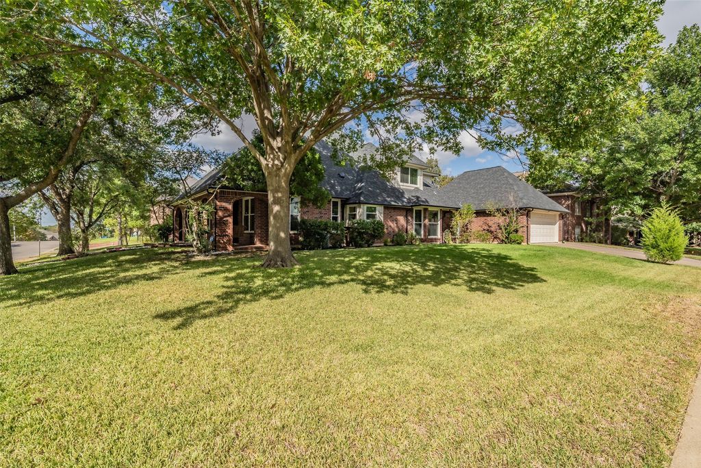 1800 Trail Lake Drive, Euless, TX 76039 — photo 3